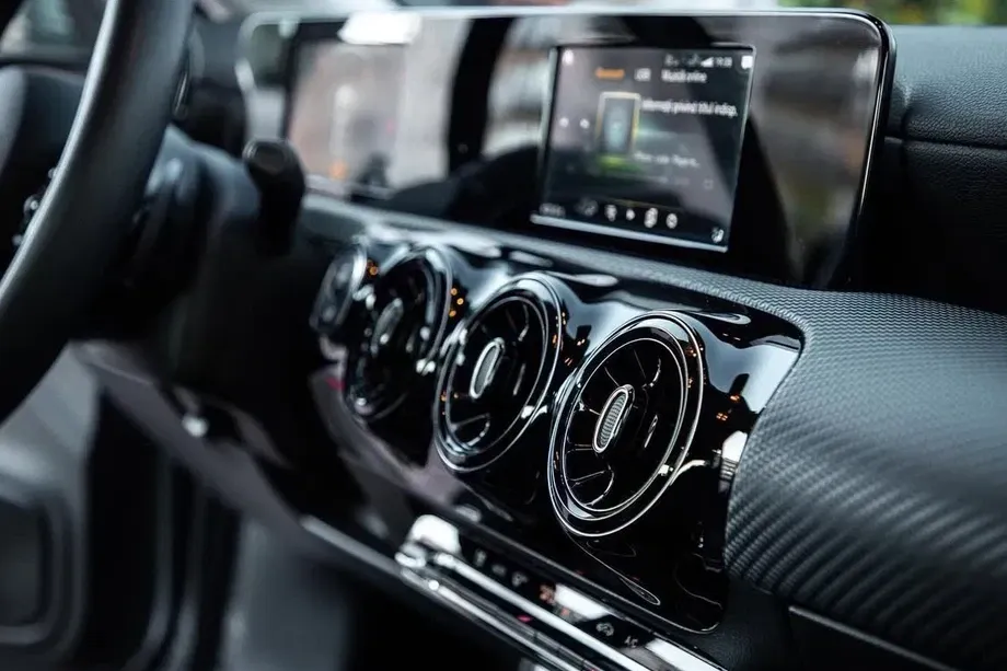 Mercedes-Benz A 180 W177/V177 d Sedan Aut. — imagine 5