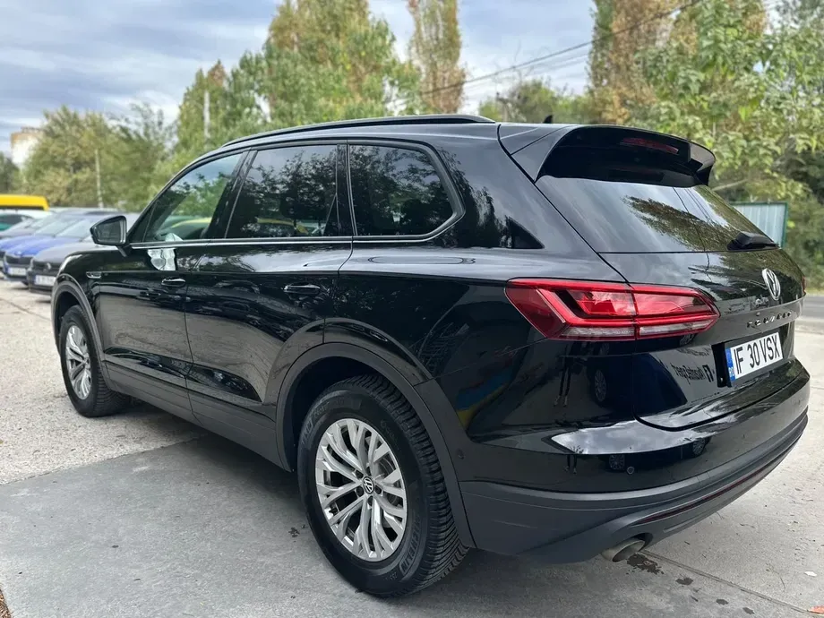 Volkswagen Touareg III V6 TDI Elegance — imagine 7