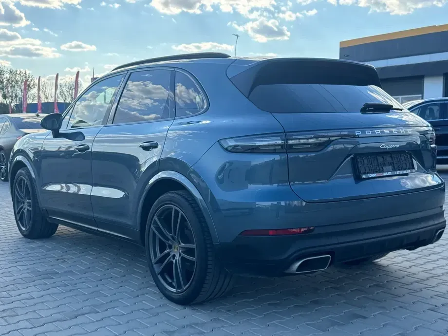 Porsche Cayenne — imagine 4