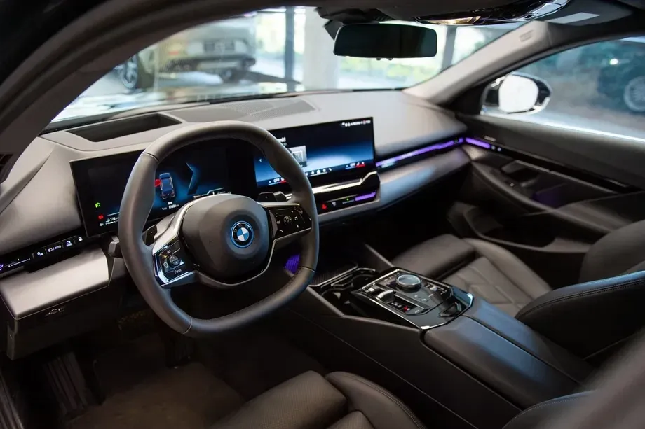 BMW Seria 5 G60/G61 530e AT PHEV — imagine 6