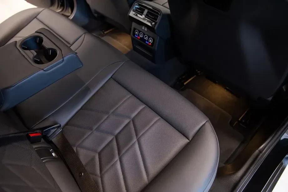 BMW Seria 5 G60/G61 530e AT PHEV — imagine 10
