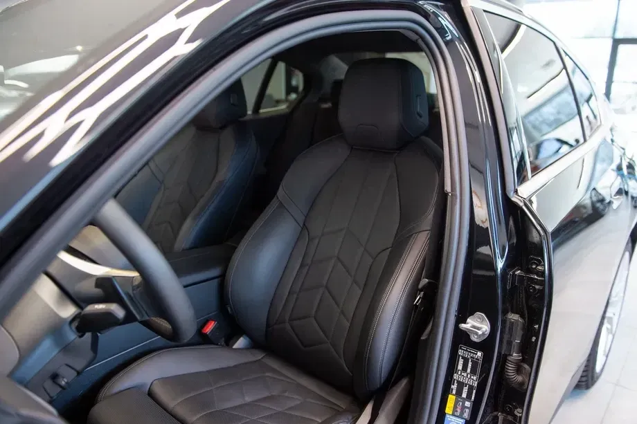 BMW Seria 5 G60/G61 530e AT PHEV — imagine 5