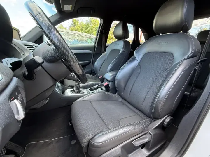 Audi Q3 8U