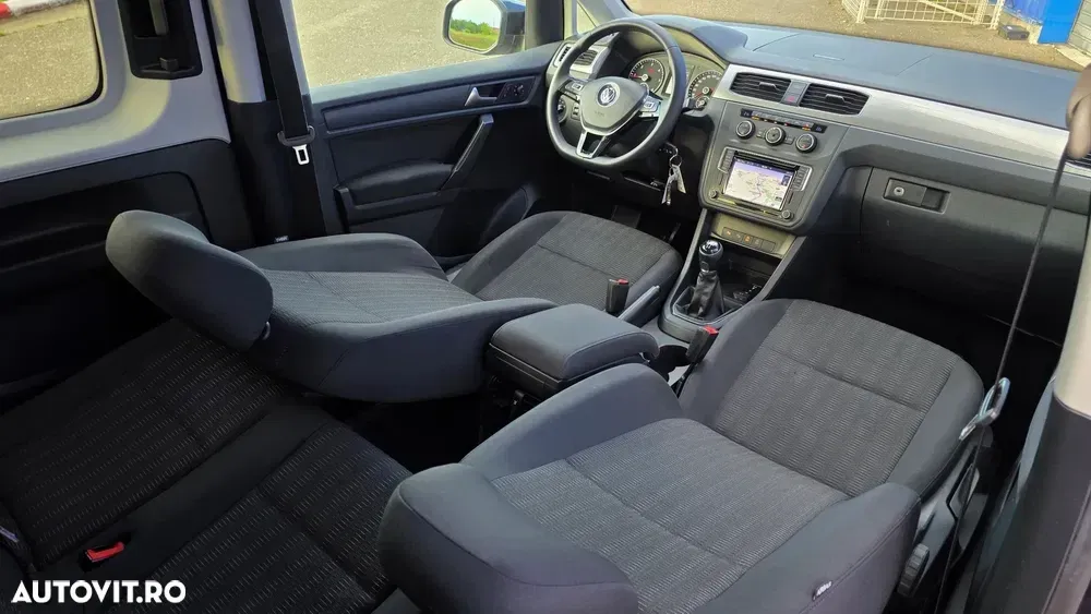 Volkswagen Caddy Maxi 2.0 TDI 75 kW — imagine 2