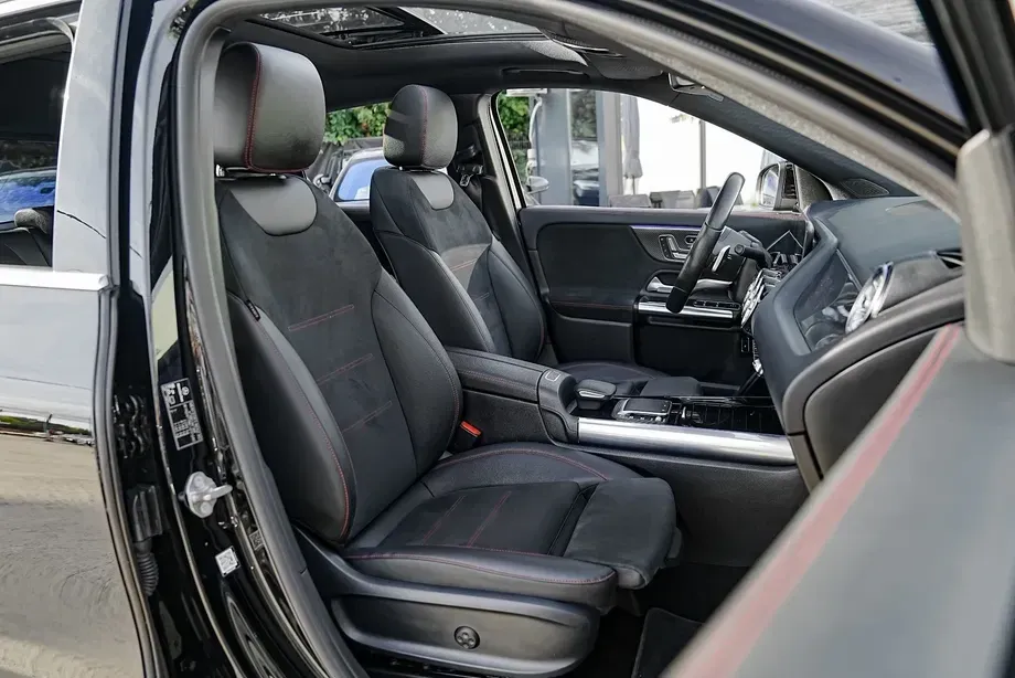 Mercedes-Benz GLA H247 250 e 8G-DCT AMG Line Advanced Plus — imagine 8