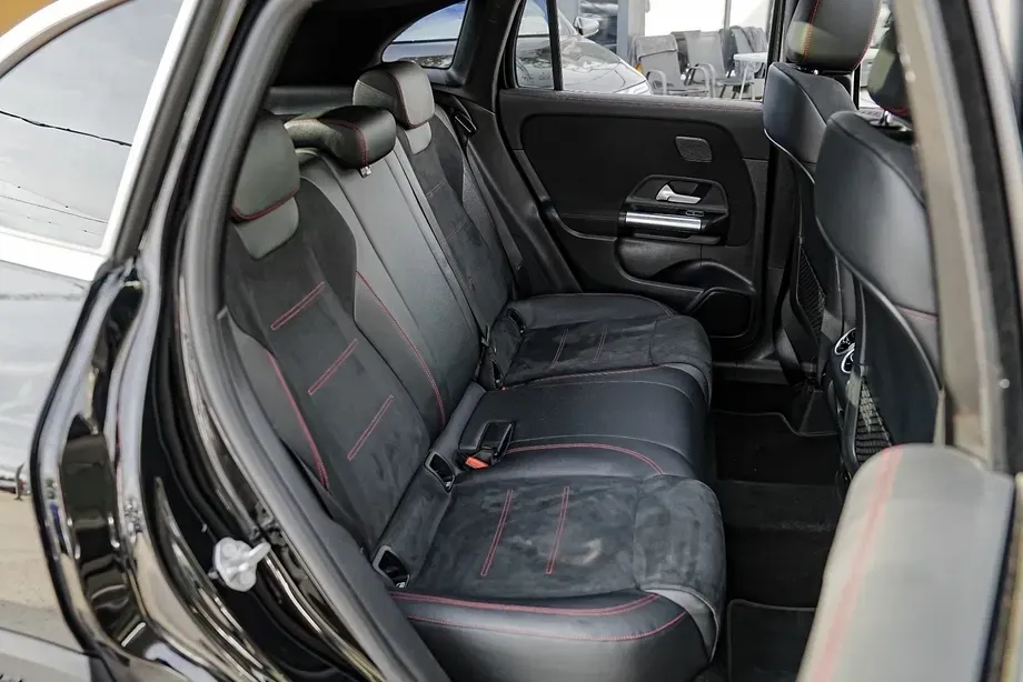 Mercedes-Benz GLA H247 250 e 8G-DCT AMG Line Advanced Plus — imagine 9