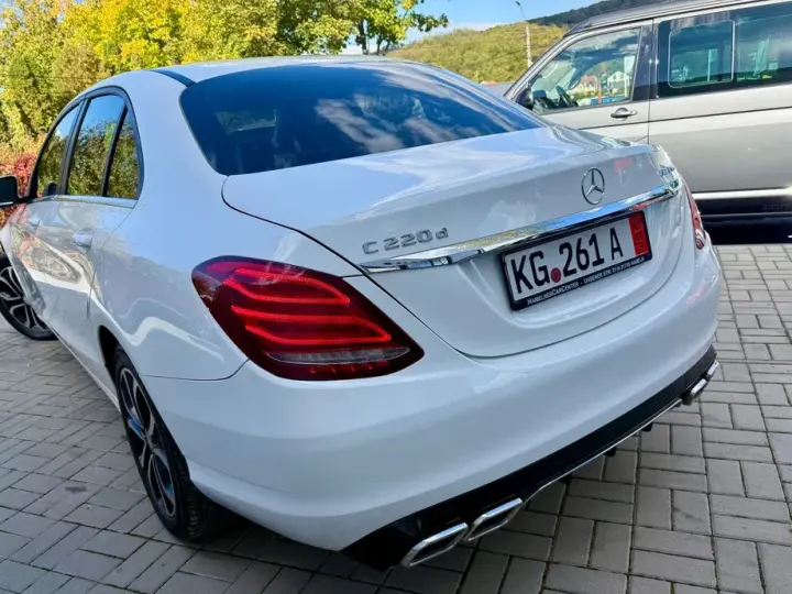 Mercedes-Benz C W205 220 CDI DPF Automatik Elegance
