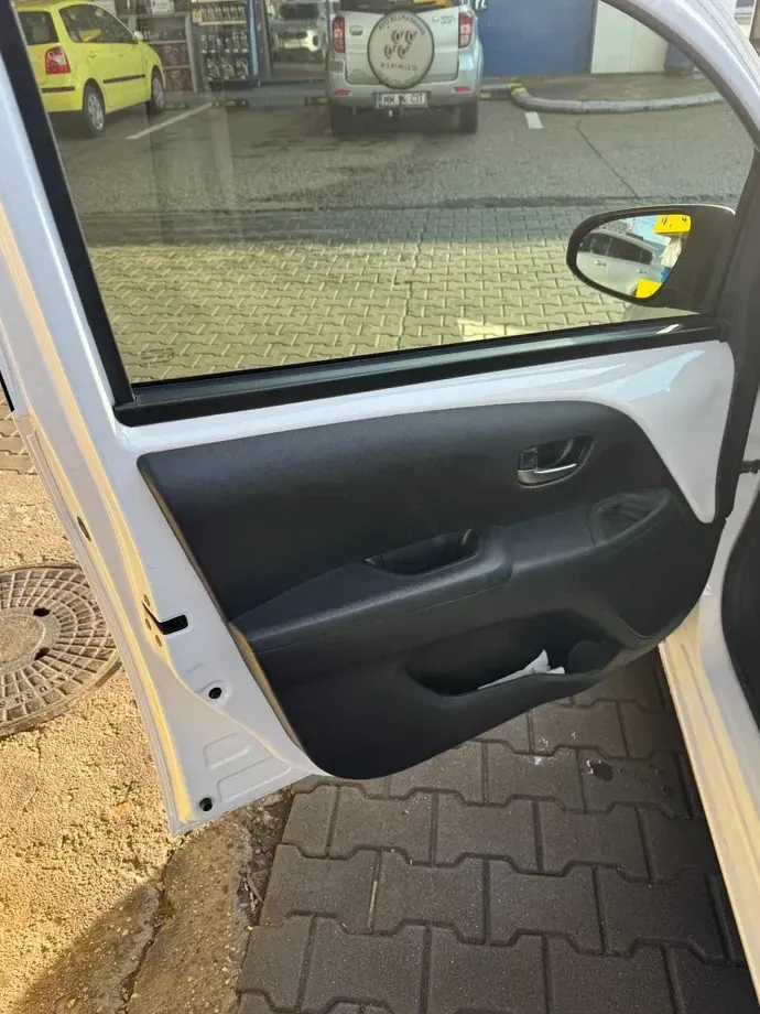 Toyota Aygo — imagine 8