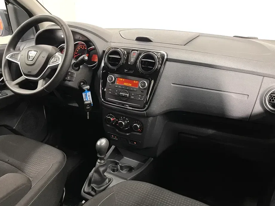 Dacia Lodgy 1.5 Blue dCi Laureate — imagine 8