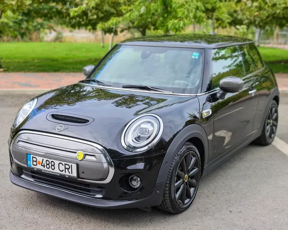 MINI Cooper SE Standard — imagine 5