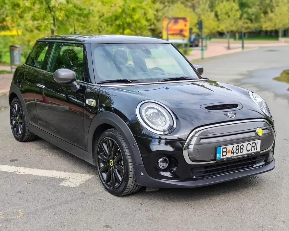 MINI Cooper SE Standard — imagine 3