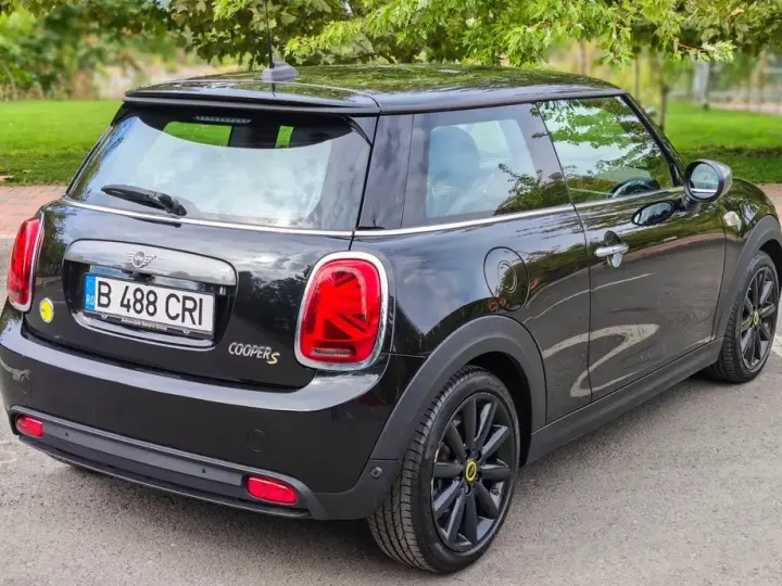 MINI Cooper SE Standard