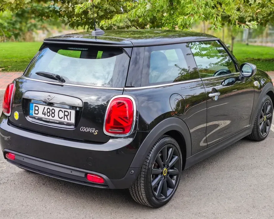 MINI Cooper SE Standard — imagine 6