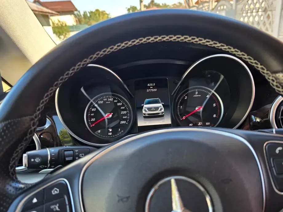 Mercedes-Benz V — imagine 9