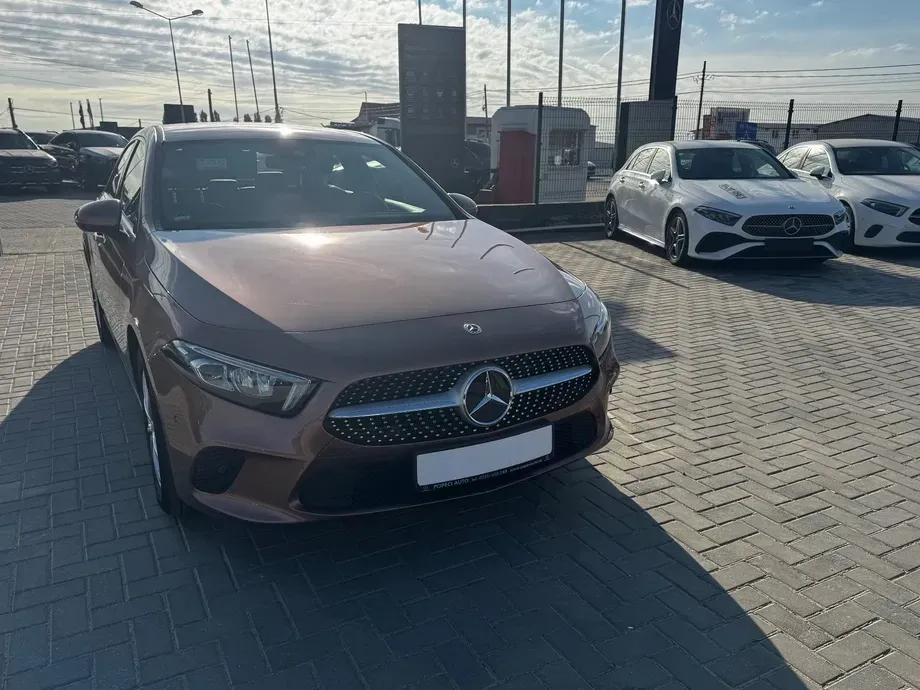 Mercedes-Benz A 180 Sedan MHEV 7G-DCT — imagine 9