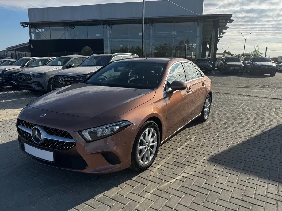 Mercedes-Benz A 180 Sedan MHEV 7G-DCT — imagine 4
