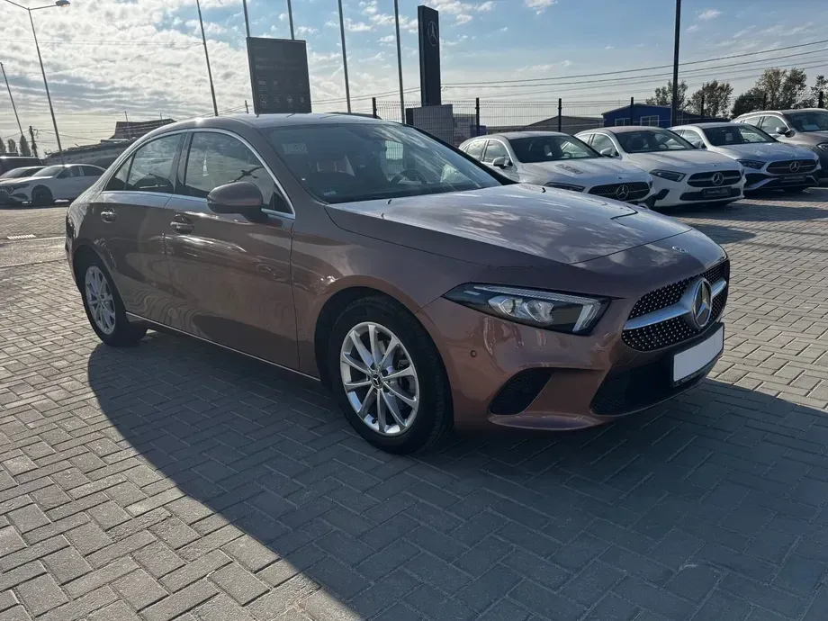 Mercedes-Benz A 180 Sedan MHEV 7G-DCT — imagine 10