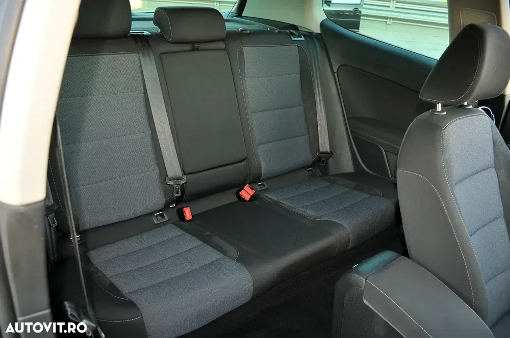 Volkswagen Golf 1.4 TSI BMT Highline — imagine 5