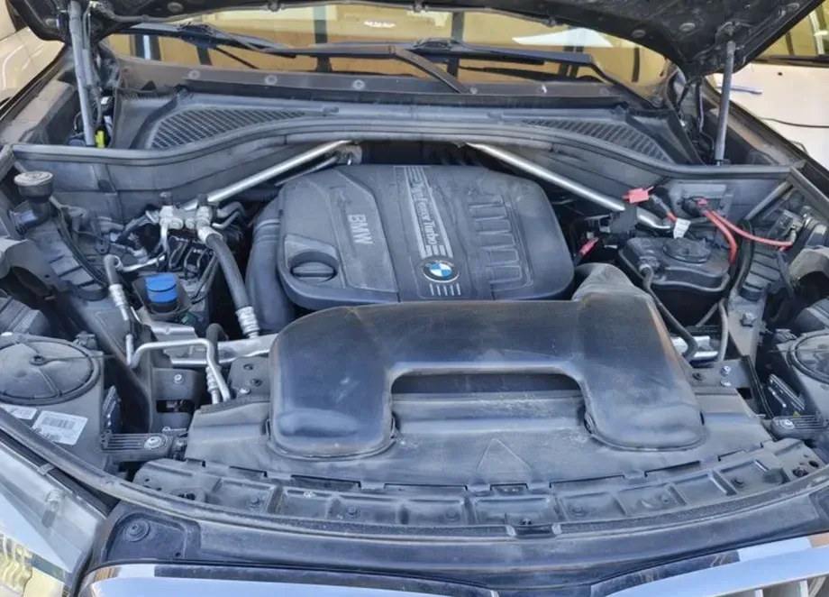BMW X5 F15 xDrive30d — imagine 7