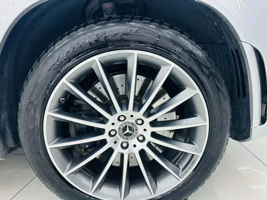 Mercedes-Benz GLE 350 4MATIC — imagine 9