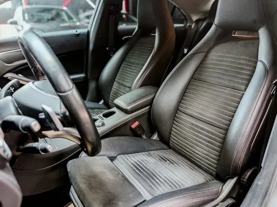 Mercedes-Benz CLA 200 C117 d 4MATIC 7G-DCT AMG Line — imagine 8