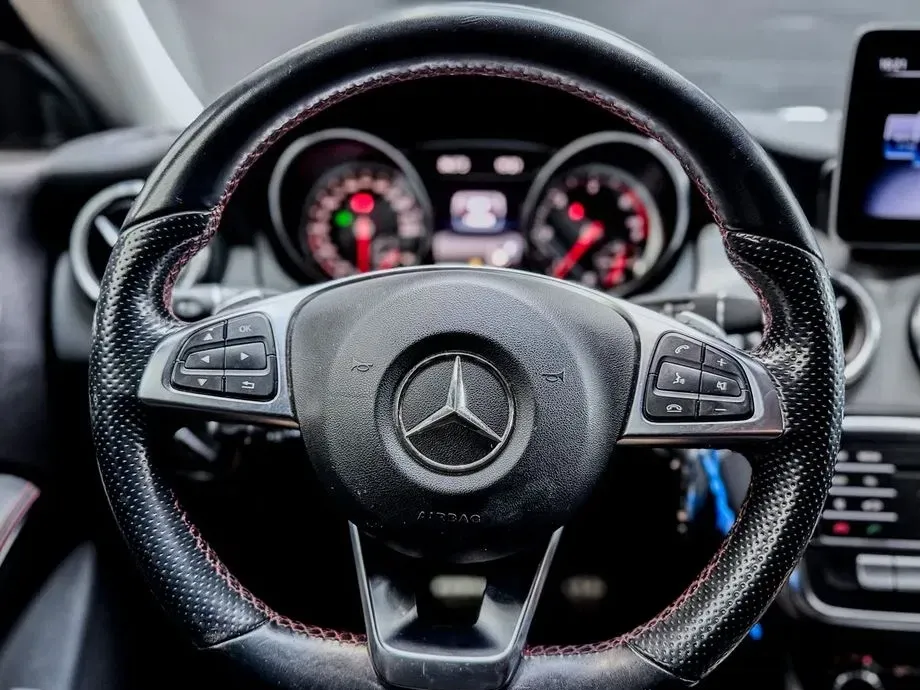 Mercedes-Benz CLA 200 C117 d 4MATIC 7G-DCT AMG Line — imagine 7