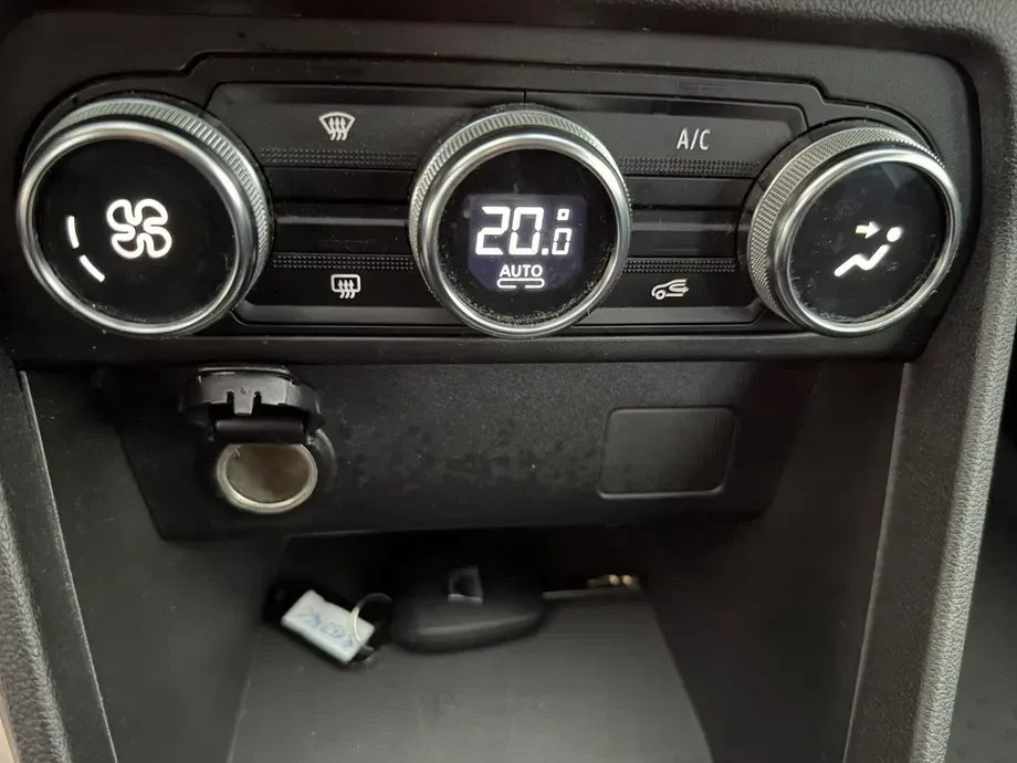 Dacia Sandero TCe 90 MT5 Comfort — imagine 5