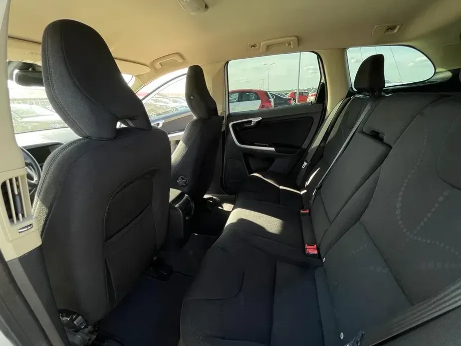 Volvo XC 60 — imagine 10