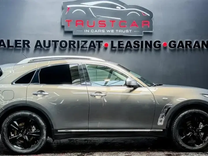Infiniti FX 30 FX30d AWD Aut. S