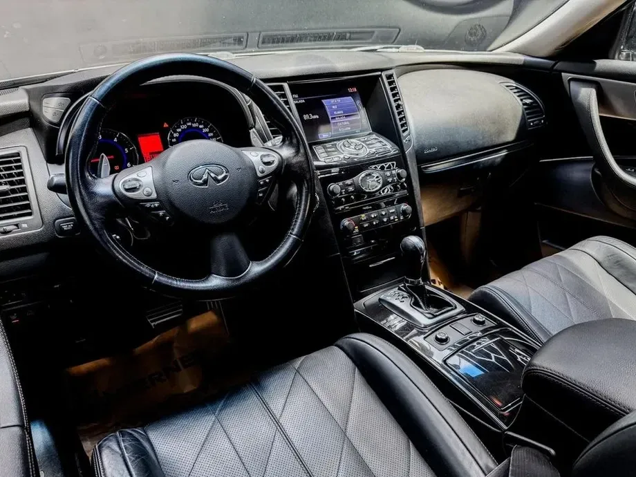Infiniti FX 30 FX30d AWD Aut. S — imagine 6