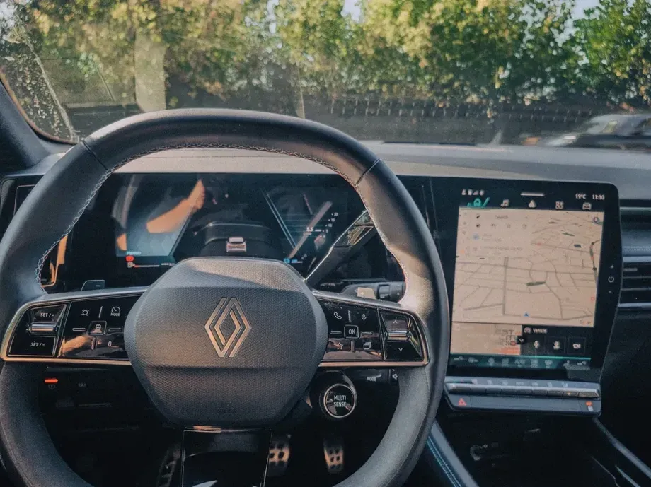 Renault Austral E-Tech Full 200 Esprit Alpine — imagine 9