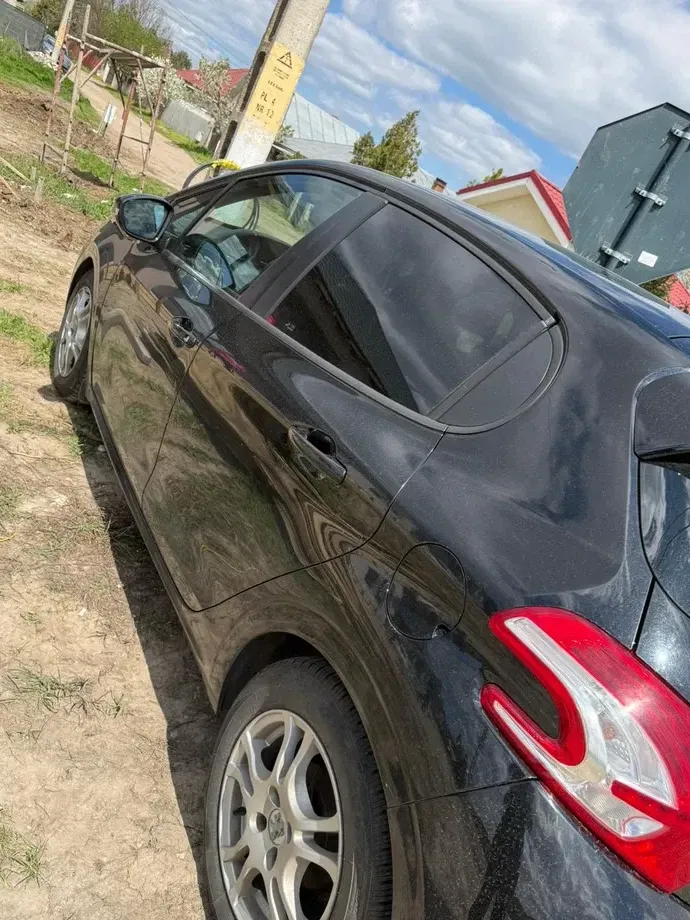 Peugeot 208 I 1.4 HDi FAP STT Active — imagine 7