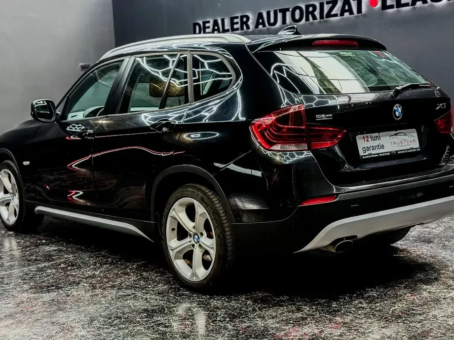 BMW X1 E84 xDrive18d xLine — imagine 9