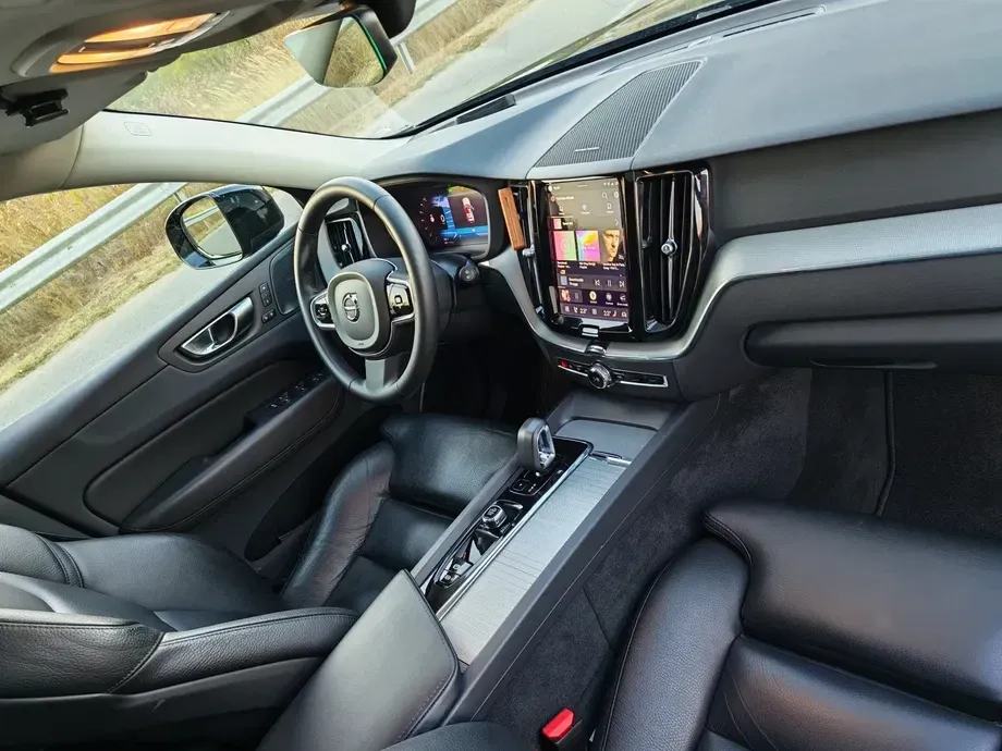 Volvo XC 60 II — imagine 10