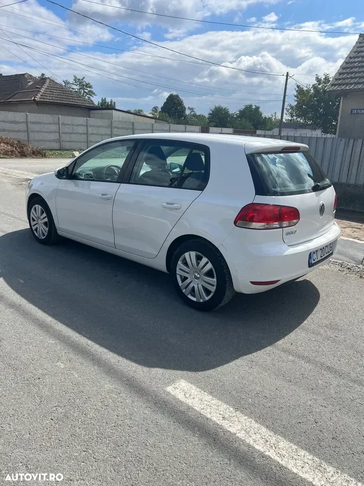 Volkswagen Golf — imagine 5