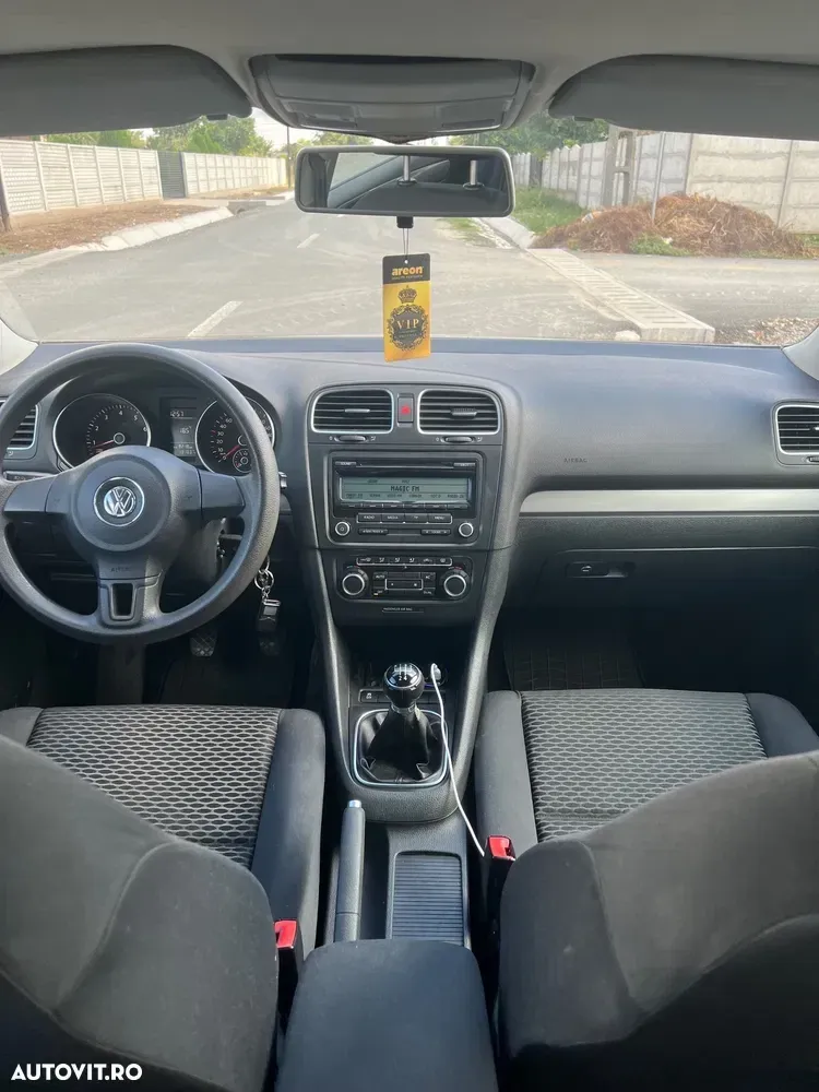 Volkswagen Golf — imagine 3