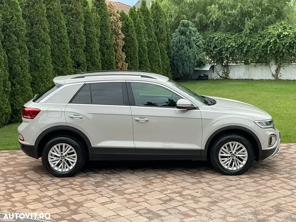Volkswagen T-Roc 1.5 TSI DSG Life — imagine 6