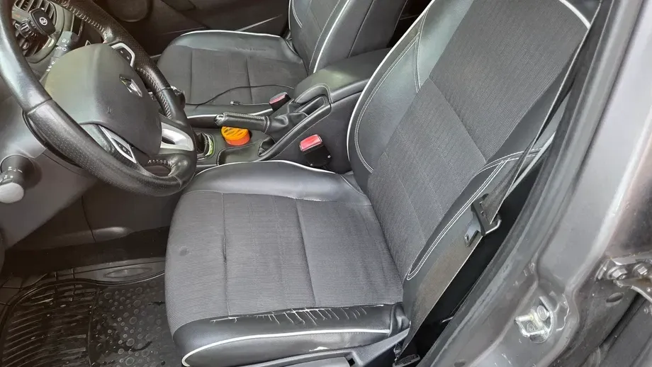 Renault Mégane III — imagine 10
