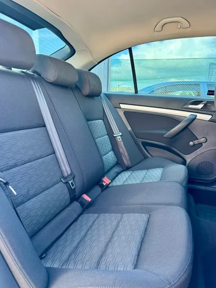 Škoda Octavia II 2.0 TDI Ambiente — imagine 9