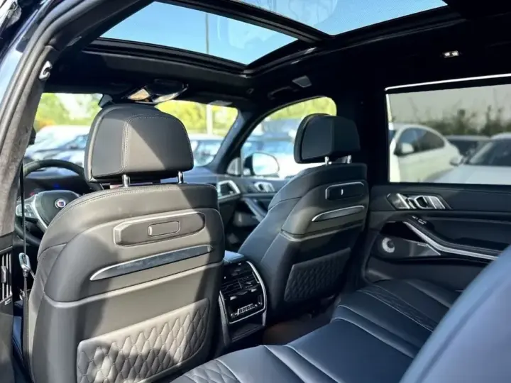 BMW ALPINA XB7