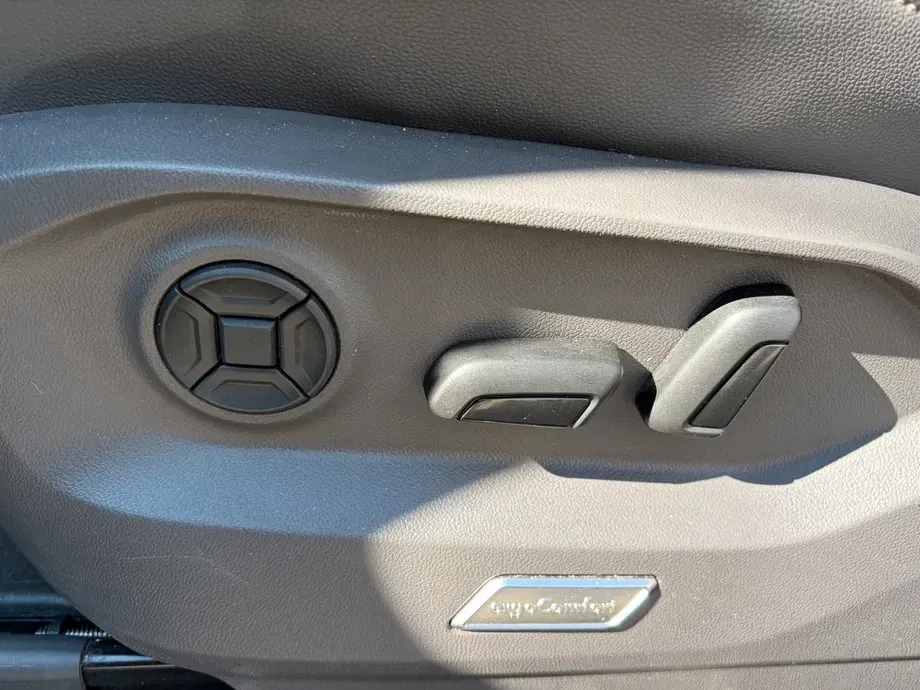 Volkswagen Touareg V6 TDI Elegance — imagine 10