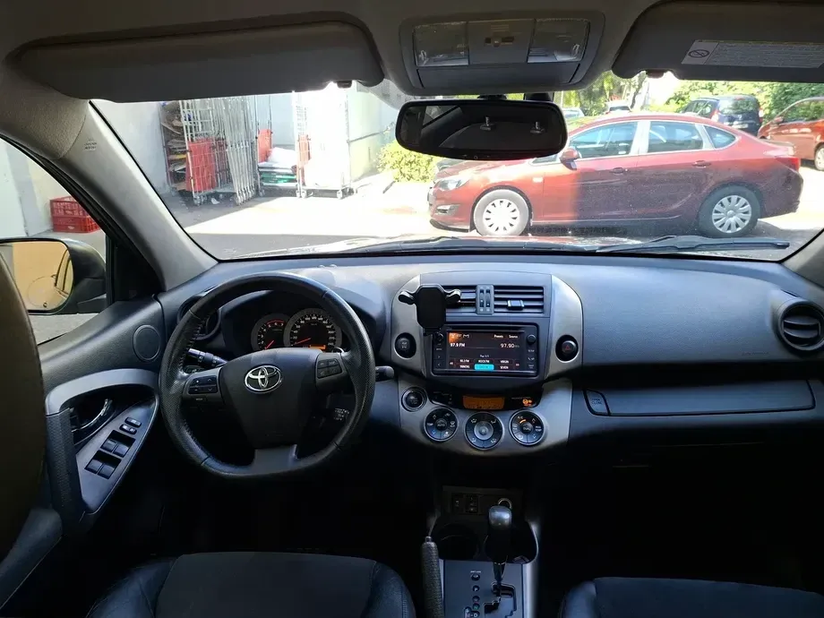 Toyota RAV4 III 2.2 D-4CAT 4WD Aut Executive — imagine 4