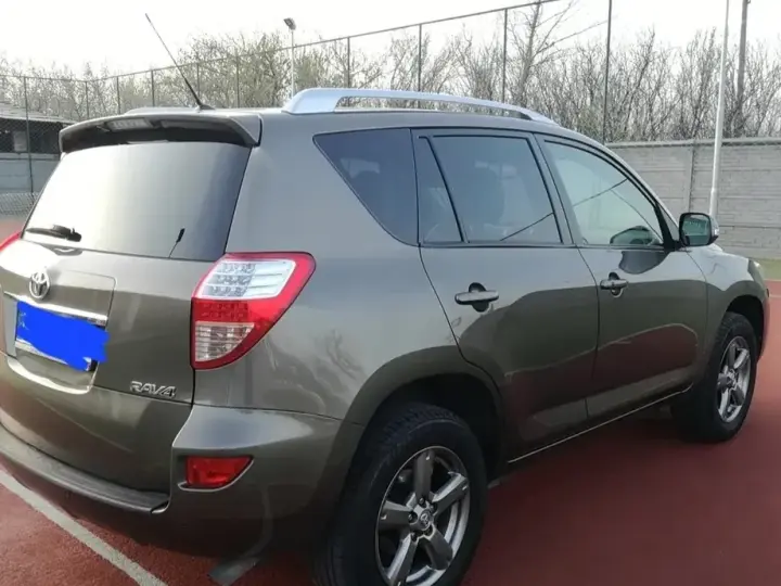 Toyota RAV4 III 2.2 D-4CAT 4WD Aut Executive