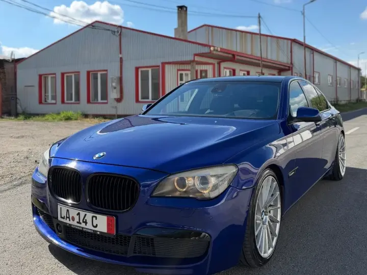 BMW Seria 7 F01/F02