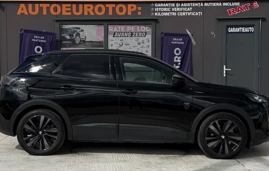 Peugeot 3008 II PHEV EAT8 4X4 GT Pack — imagine 5