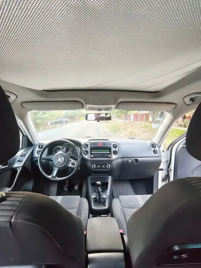 Volkswagen Tiguan I 2.0 TDI 4Motion Sport & Style — imagine 8