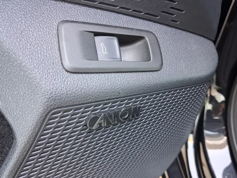 Škoda Octavia 2.0 TDI DSG First Edition — imagine 10