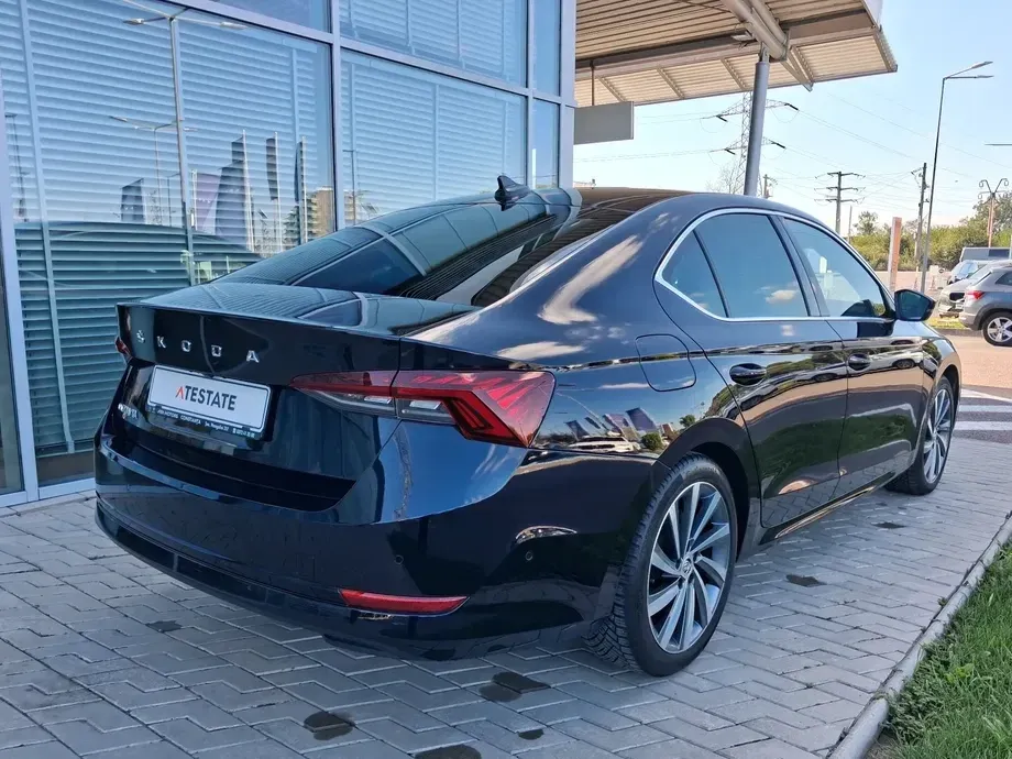 Škoda Octavia 2.0 TDI DSG First Edition — imagine 6