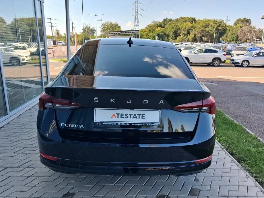 Škoda Octavia 2.0 TDI DSG First Edition — imagine 7