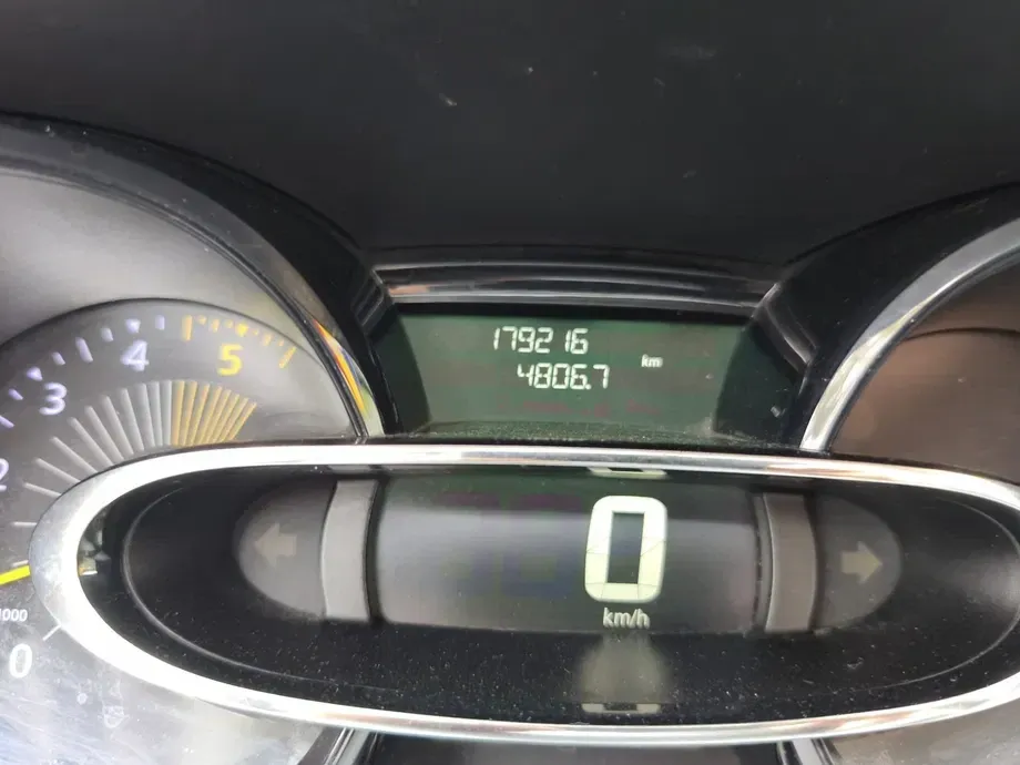 Renault Clio — imagine 7
